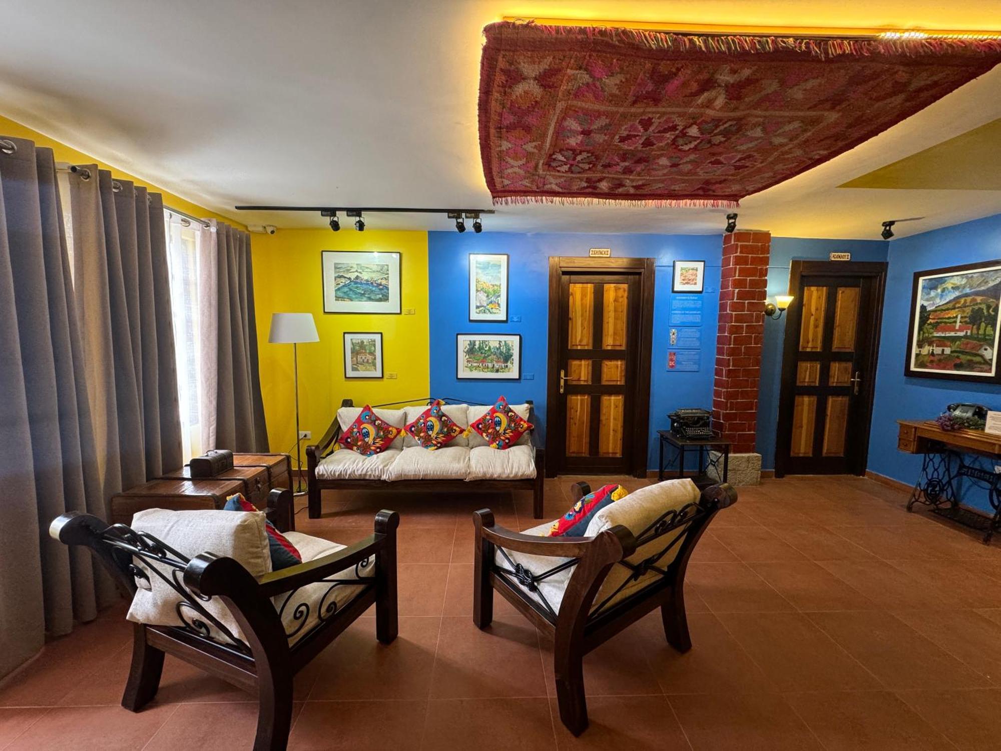 Hotel Churup Уарас Екстериор снимка